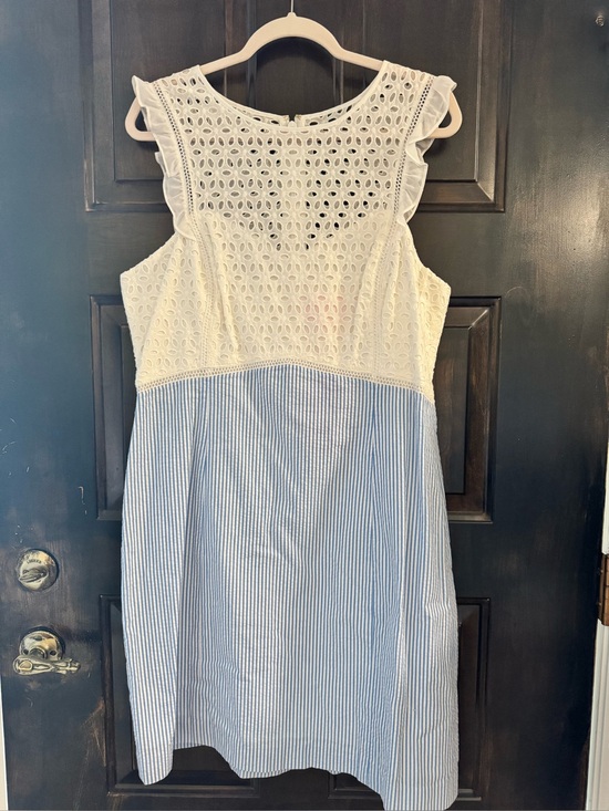 Lilly Pulitzer Dresses & Skirts - Lilly Pulitzer White Eyelet Bodice Blue Pinstripe Midi Dress